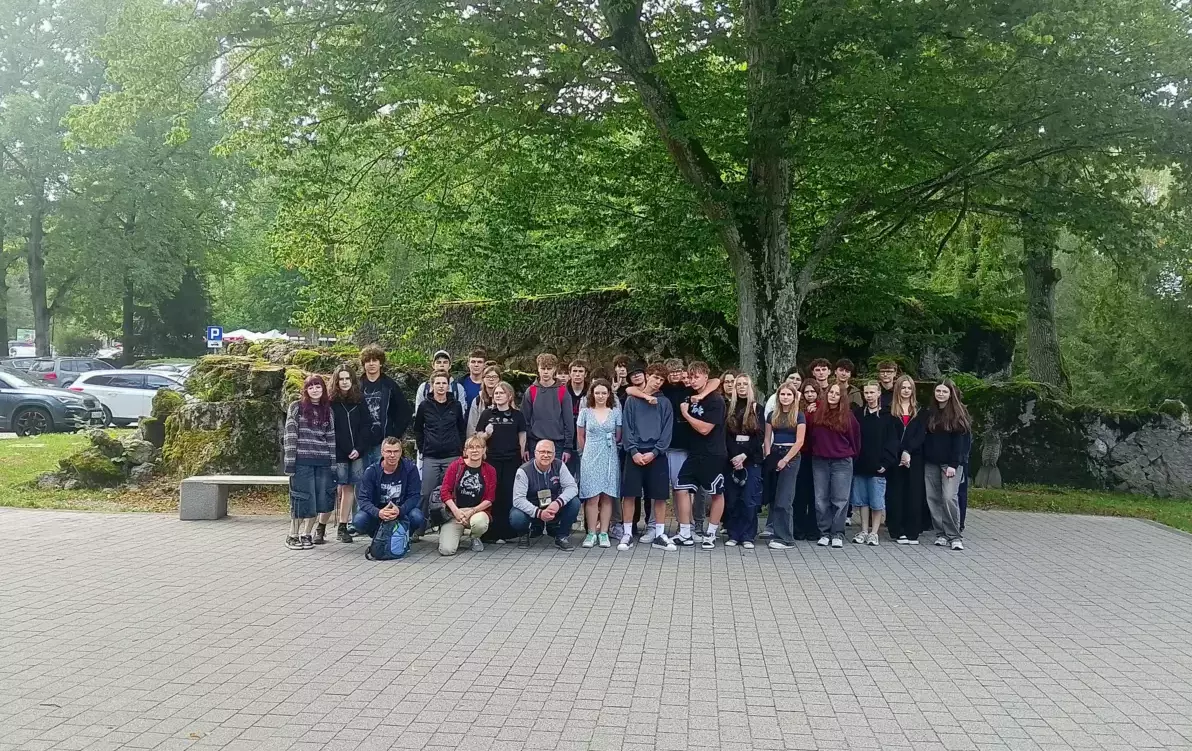 Zdjęcie do Wycieczka II klas do Piszu